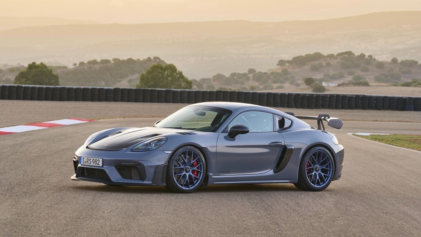 Porsche 718 Cayman GT4