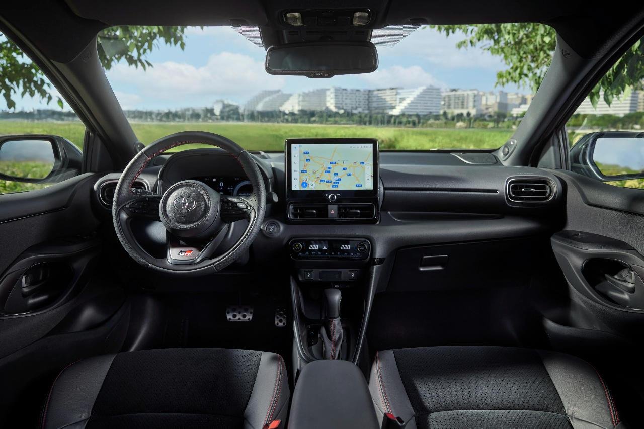 yaris hybride 2025 intérieur