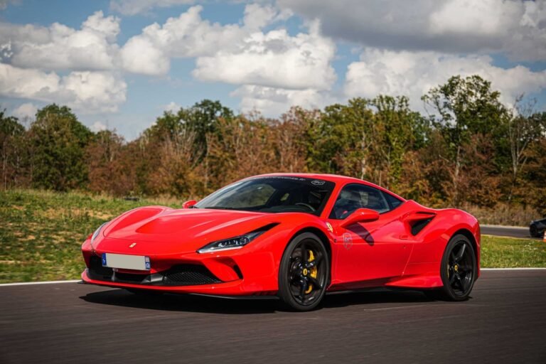 Ferrari F8 Tributo circuit